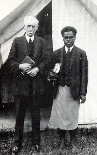 Pastor Peni Tavodi (1888-1918) on the right, with 