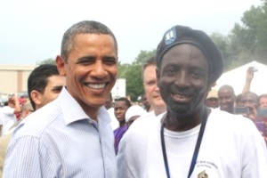 Obama mit Nothilfekoordinator Pastor D. King