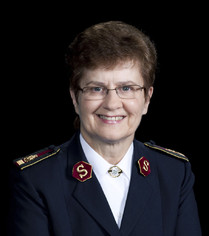 Nach 44 Dienstjahren in der Heilsarmee tritt Generalin Linda Bond in den Ruhestand