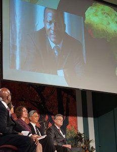 Pastor James Golay, Präsident der Adventisten in Westafrika, bei der Videoübertragung