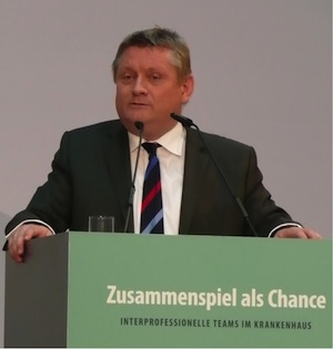Gesundheitsminister Gröhe bei der Laudatio 20 Jahre Berliner Gesundheitspreis