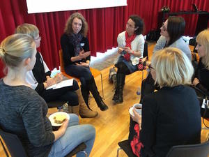 Gruppengespräch adventistischer Pastorinnen aus Nord- und Südosteuropa in Kopenhagen