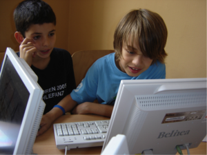 Kinder am PC