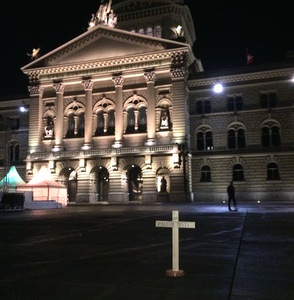 Kreuz vor dem Bundeshaus, Bern	