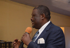 Pastor Oyeleke A. Owolabi, adventistischer Kirchenleiter in West-Nigeria