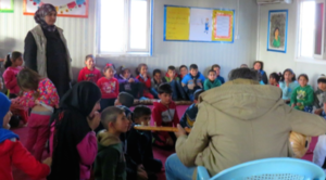 Einer der Klassenräume für CFS im Flüchtlingslager Kawergosk