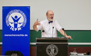Thomas Schirrmacher während IGFM-Vorlesung an der Universität Freiburg/Deutschland