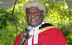 Sir Gibbs Salika wurde zum Obersten Richter von Papua-Neuguinea (PNG) ernannt