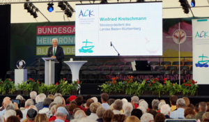 Ministerpräsident von Baden-Württemberg, Winfried Kretschmann, auf dem 10. ökumenischen Schöpfungstag in Heilbronn