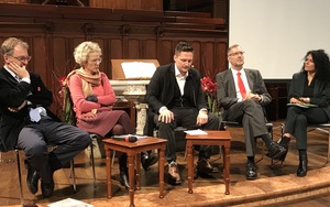 Michael Müller, Verena Mühlethaler, Stefan Jütte (Moderator), Hans-Peter Portmann, Beatrice Acklin Zimmermann (v. li.)