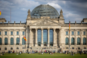 Reichstagsgebäude und Sitz des Deutschen Bundestages in Berlin