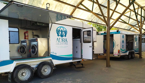 ADRA betreibt in Buenos Aires, Argentinien, zwei mobile Wascheinheiten