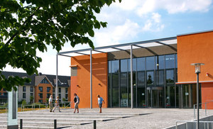 Eingangsbereich der Bibliothek an der Theologischen Hochschule Friedensau, Deutschland  