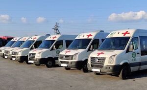 Transporter von ADRA Ukraine zur Evakuierung von Menschen aus gefährdeten Regionen.