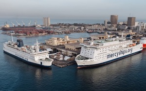 Die Hilfsorganisation Mercy Ships betreibt die zwei grössten zivilen Spitalschiffe der Welt.