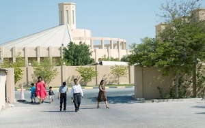 Die katholische Kirche im Mesaymeer-Komplex in Doha (Katar). 