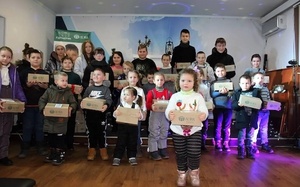 Ukrainische Kinder haben 3.182 Geschenkpakete erhalten.