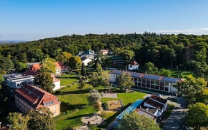 Blick auf den Campus des Schulzentrums Marienhöhe in Darmstadt.