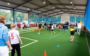Die Kaltlufthalle an der Marienschule Euskirchen bietet Raum für verschiedene Sportarten. 